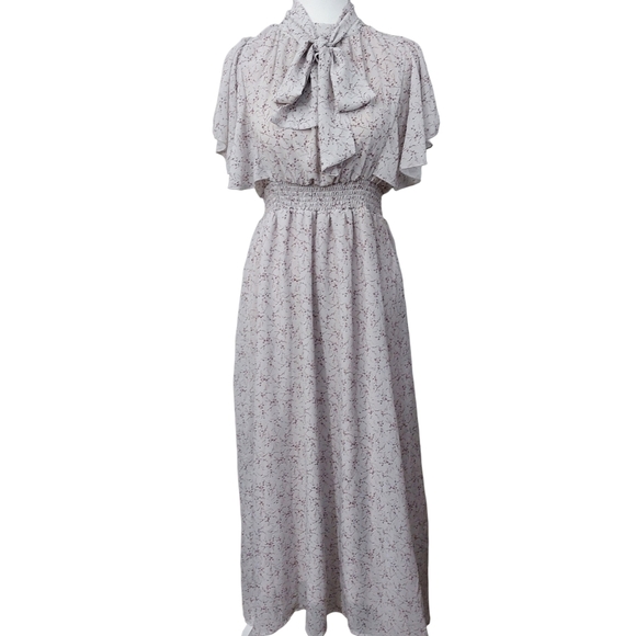 GRL - Floral Ruffled Dress - Picture 1 of 4